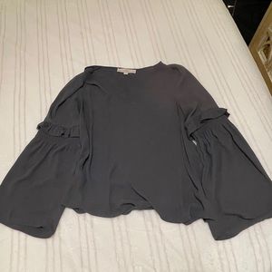Women’s gray blouse
